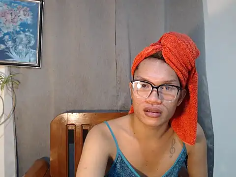 amandareddragon online show from February 9, 4:38 am