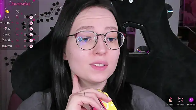 Snapshot of power_robynn chatting on February 16, 5:31 pm power robynn online show from February 16, 5:31 pm