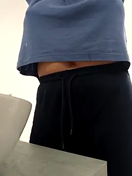 Snapshot of sexyguenda chatting on March 21, 7:46 am sexyguenda online show from March 21, 7:46 am