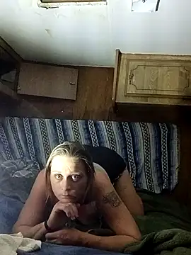 Queen2454 online show from May 10, 3:33 am