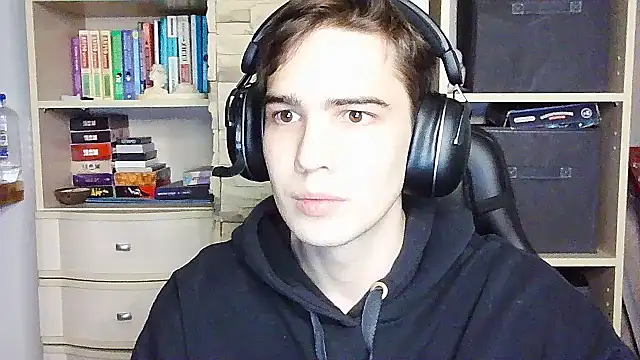 Snapshot of _Chris_Next_Door_ chatting on October 1, 4:02 pm  Chris Next Door  online show from October 1, 4:02 pm