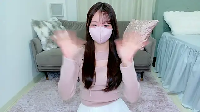 Seira  nn online show from November 25, 1:11 pm