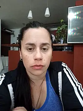 Amarteverdaderamente online show from November 17, 11:43 pm