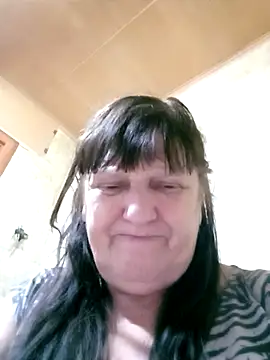 Apeesynka55211 online show from November 1, 7:38 pm