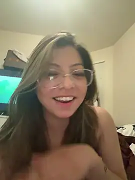 Snapshot of bunnygorl12 chatting on May 13, 6:00 am bunnygorl12 online show from May 13, 6:00 am
