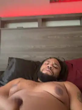 theylovequan69 online show from April 1, 3:42 pm