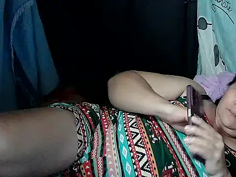 milagrose rose online show from March 24, 8:03 pm