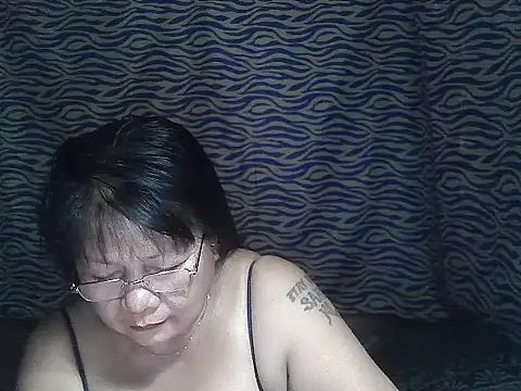 Snapshot of joy_cute chatting on February 3, 11:32 pm joy cute online show from February 3, 11:32 pm