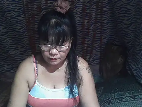 Snapshot of joy_cute chatting on February 14, 11:01 pm joy cute online show from February 14, 11:01 pm