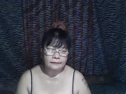 Snapshot of joy_cute chatting on February 15, 11:12 pm joy cute online show from February 15, 11:12 pm