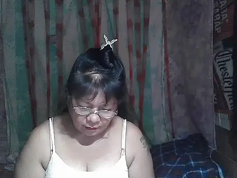 Snapshot of joy_cute chatting on March 5, 11:01 pm joy cute online show from March 5, 11:01 pm