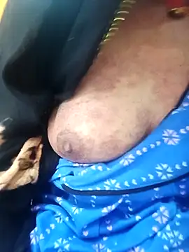 Snapshot of Hotty_ruvi chatting on October 11, 8:35 am Hotty ruvi online show from October 11, 8:35 am