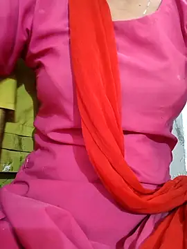 Snapshot of Hotty_ruvi chatting on November 2, 6:05 am Hotty ruvi online show from November 2, 6:05 am