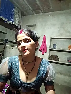 Snapshot of Hotty_ruvi chatting on June 23, 5:44 pm Hotty ruvi online show from June 23, 5:44 pm
