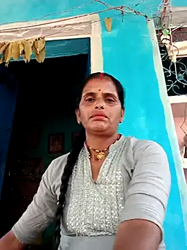 Mohni cute online show from November 18, 7:35 am