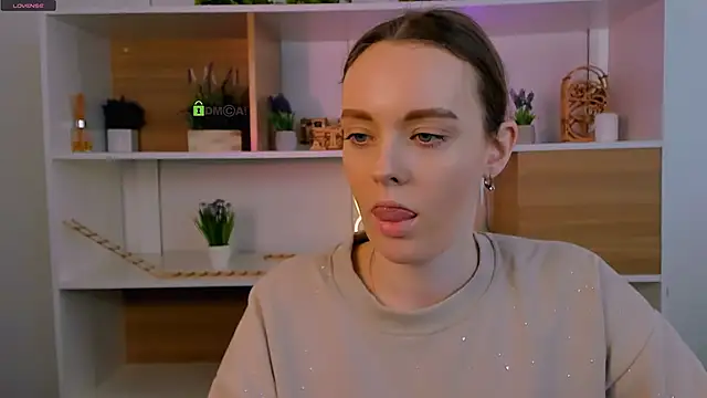 Snapshot of isla_dior chatting on December 16, 7:35 am isla dior online show from December 16, 7:35 am