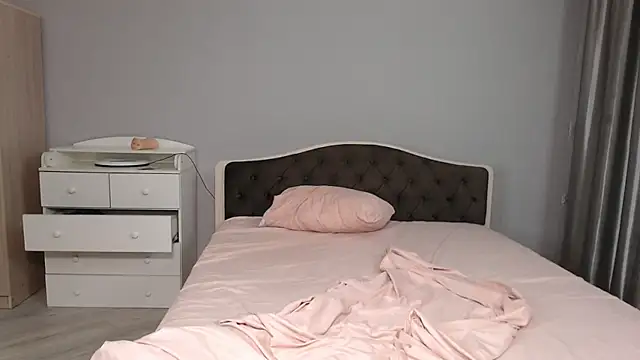 KaiChicken online show from November 29, 8:34 pm