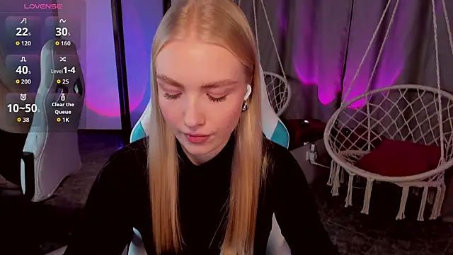 TessaGrays online show from November 3, 10:16 am