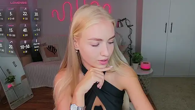 TessaGrays online show from July 17, 11:06 am