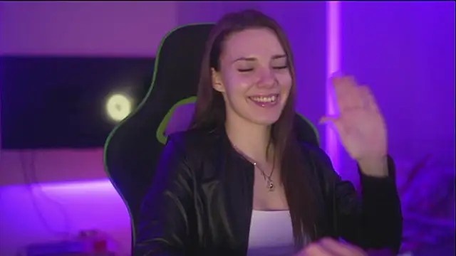 Snapshot of CandyStorm chatting on February 20, 10:43 pm CandyStorm online show from February 20, 10:43 pm