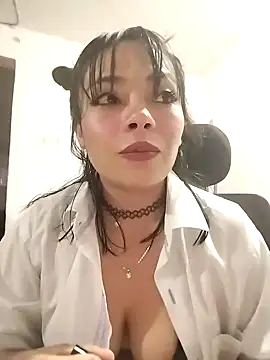 Snapshot of Valentina_Squirt- chatting on October 9, 10:02 am Valentina Squirt- online show from October 9, 10:02 am