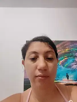 Snapshot of julietta_maxi chatting on October 11, 3:54 pm julietta maxi online show from October 11, 3:54 pm