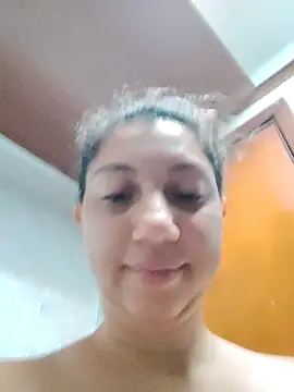 Snapshot of julietta_maxi chatting on October 15, 3:23 pm julietta maxi online show from October 15, 3:23 pm