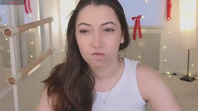 Snapshot of slow_flower chatting on January 6, 12:20 pm slow flower online show from January 6, 12:20 pm