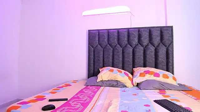 ArihanaTylor online show from October 18, 2:58 am