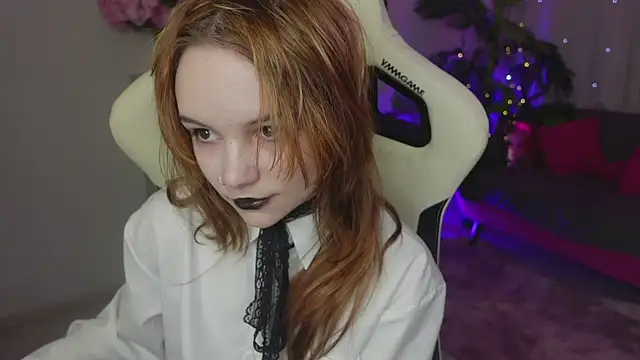 Snapshot of Staymonica chatting on February 4, 1:06 pm Staymonica online show from February 4, 1:06 pm