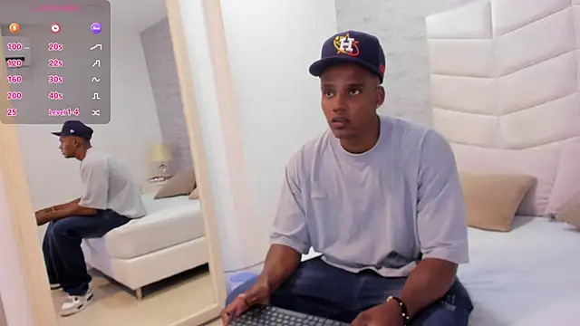 jax black online show from November 25, 6:52 pm