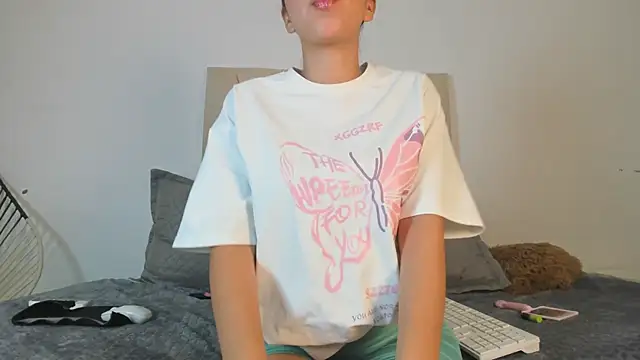 Ainoa Pink online show from November 4, 7:46 pm