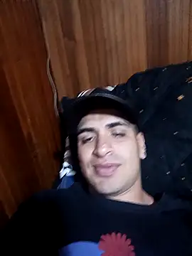 Snapshot of daniandr119 chatting on November 2, 3:20 am daniandr119 online show from November 2, 3:20 am