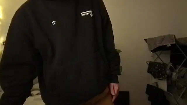 Snapshot of Angus80085 chatting on January 14, 5:51 pm Angus80085 online show from January 14, 5:51 pm