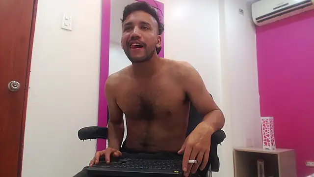 Juan FelipeX01 online show from November 17, 4:35 pm