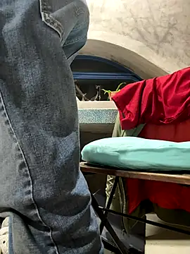 HenryLee1983-cums online show from October 6, 3:20 pm