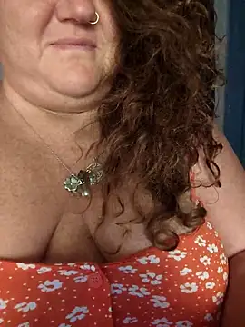 Snapshot of Partenope chatting on October 12, 1:59 am Partenope online show from October 12, 1:59 am