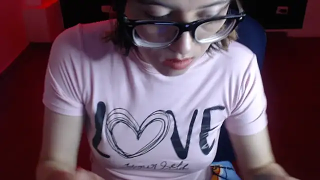 cristal hills 19 online show from February 13, 5:31 pm