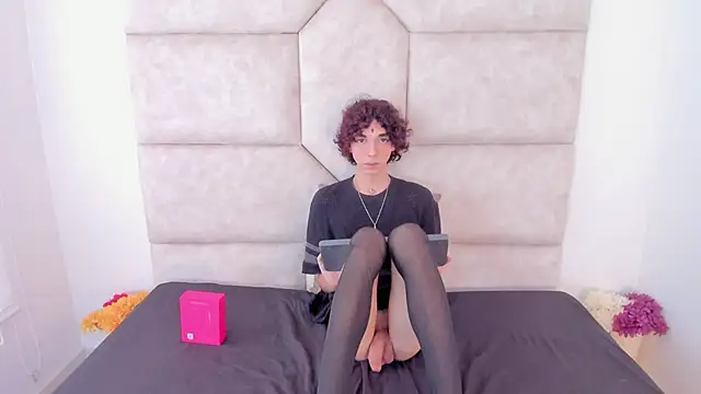 Scaarlett 22  online show from October 30, 6:08 pm