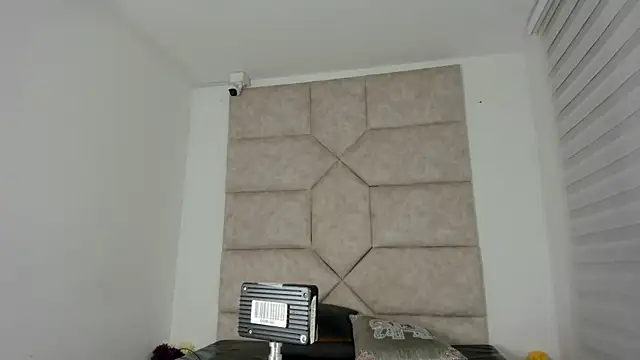 Scaarlett 22  online show from November 3, 12:46 am