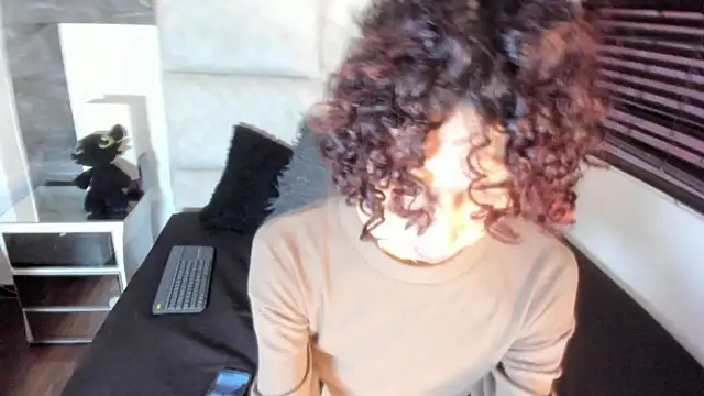 Scaarlett 22  online show from January 14, 7:41 pm