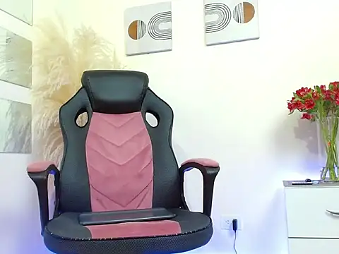 mathewv  online show from October 31, 1:39 am