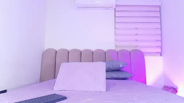 ashly mr online show from February 14, 12:02 pm