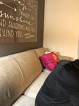 Snapshot of hoociedaddy24 chatting on December 15, 10:47 pm hoociedaddy24 online show from December 15, 10:47 pm