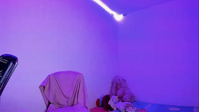 Snapshot of Lia0109 chatting on October 13, 7:03 pm Lia0109 online show from October 13, 7:03 pm