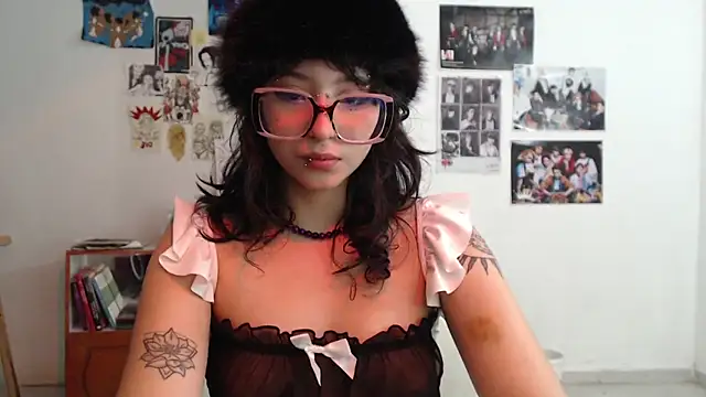 Snapshot of Lia_Carter_ chatting on May 11, 11:35 pm Lia Carter online show from May 11, 11:35 pm
