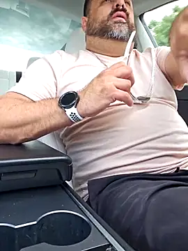 Roddog18 online show from February 5, 6:23 pm