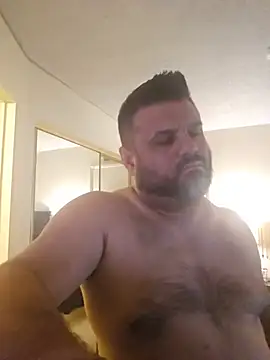 Roddog18 online show from May 27, 1:46 am