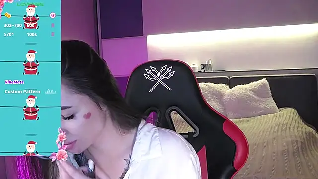 Snapshot of AlmaryKim chatting on December 25, 7:34 pm AlmaryKim online show from December 25, 7:34 pm