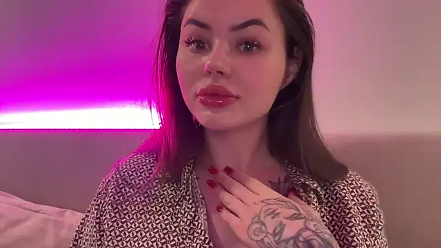 Snapshot of AlmaryKim chatting on September 19, 9:04 pm AlmaryKim online show from September 19, 9:04 pm